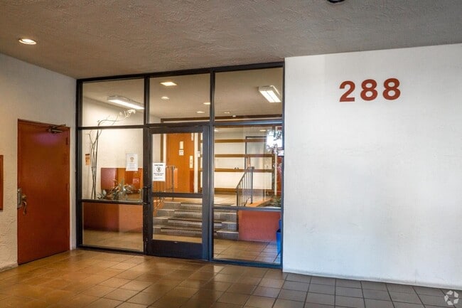 Building Photo - 288 Whitmore St