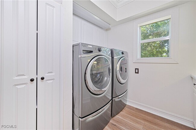 Building Photo - 6941 Hunters Rd