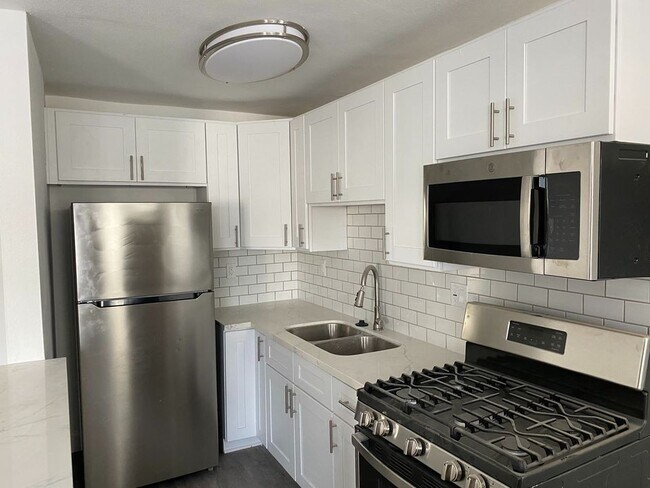 Building Photo - The Bryce