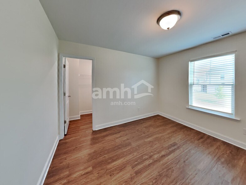 Building Photo - 155 Havenbrook Dr