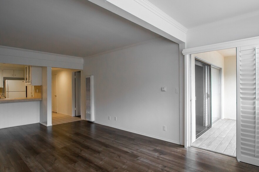 1 bedroom living room - The Malibuan