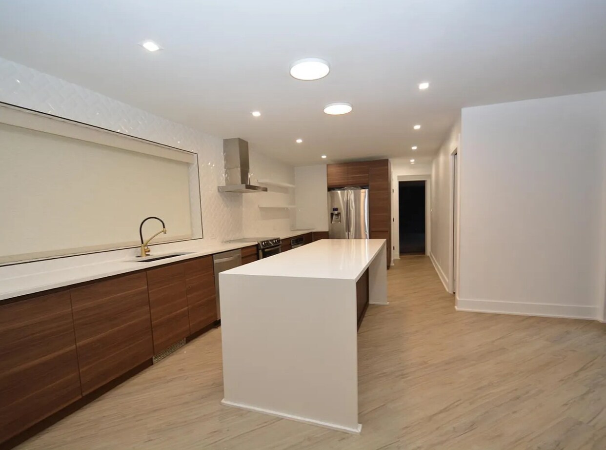 Building Photo - 115 Ashworth Dr