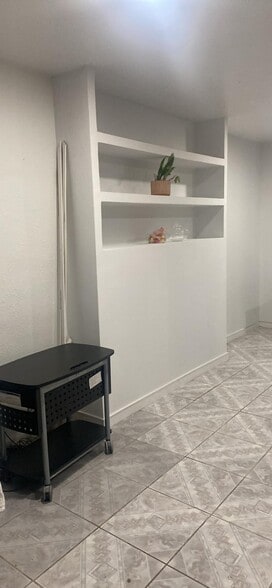 Building Photo - 11057 Wright Rd