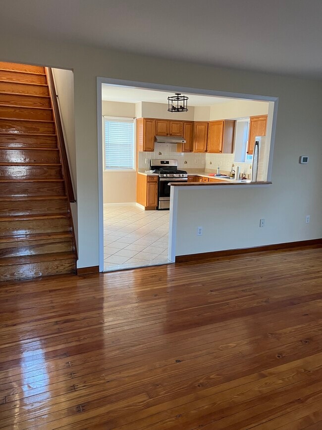 Building Photo - 1080 Chews Landing Rd