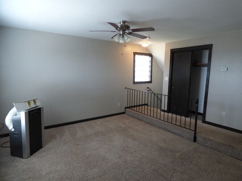 Building Photo - 2709 Middletown Rd