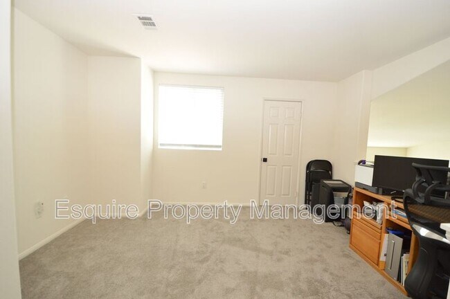Building Photo - 4510 El Corazon Ct