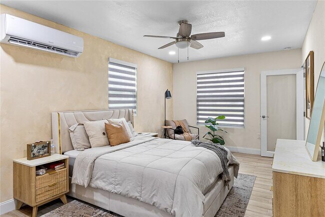 Building Photo - 1305 Fountainhead Dr