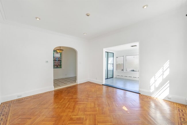 Building Photo - 237 73rd St