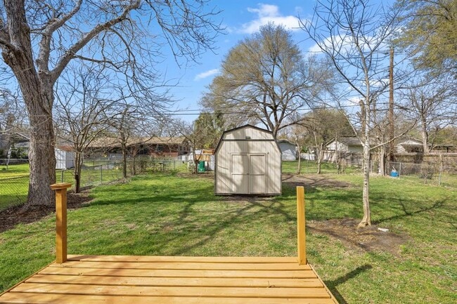 Building Photo - 1402 Kent St