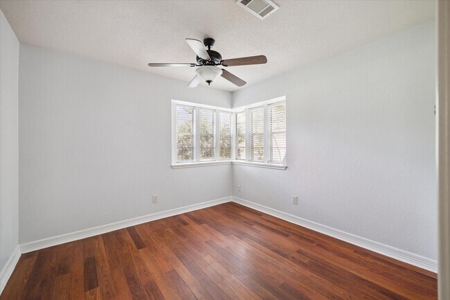 Building Photo - 23906 Northcrest Dr