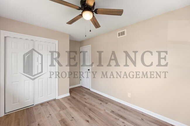 Building Photo - 416 Alexander Dr