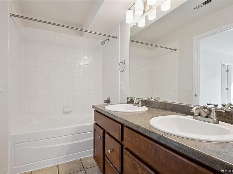 Building Photo - 8999 Apache Plume Dr