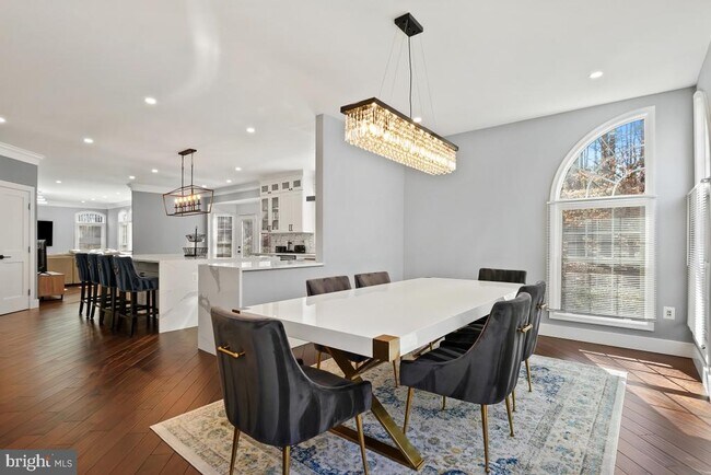 Building Photo - 6355 Highgrove Park Ct