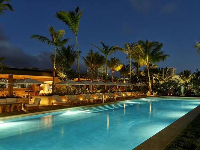 Building Photo - Luxurious Resort Lifestyle - Park Lane Ala...