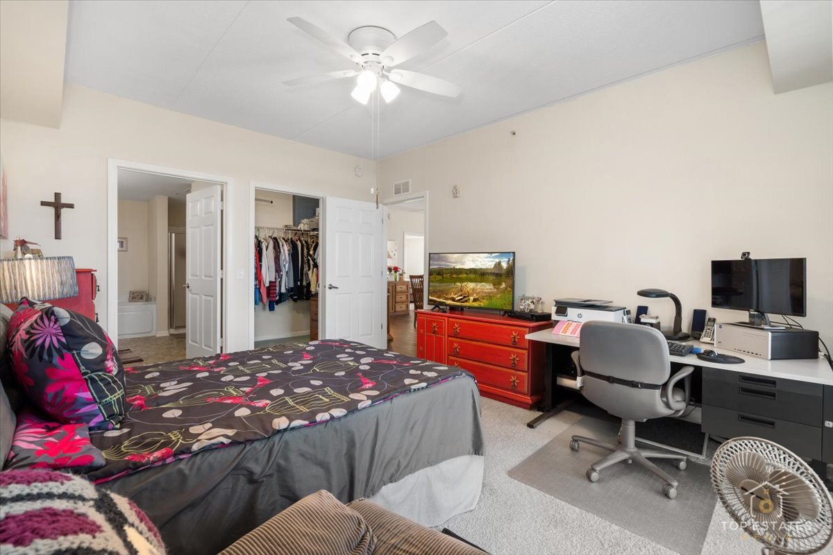 Building Photo - 238 E Irving Park Rd