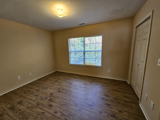 Building Photo - 15 Rimmon Trail