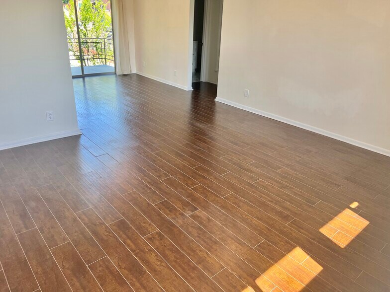 Building Photo - 4266 Roswell Rd NE