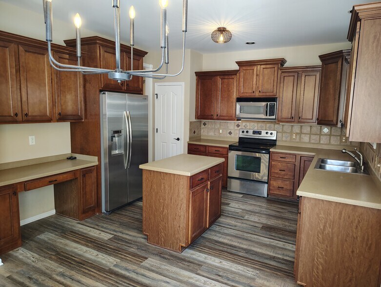 Building Photo - 110 Ruland Cir