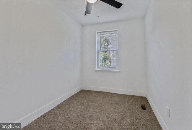 Building Photo - 1706 McCulloh St