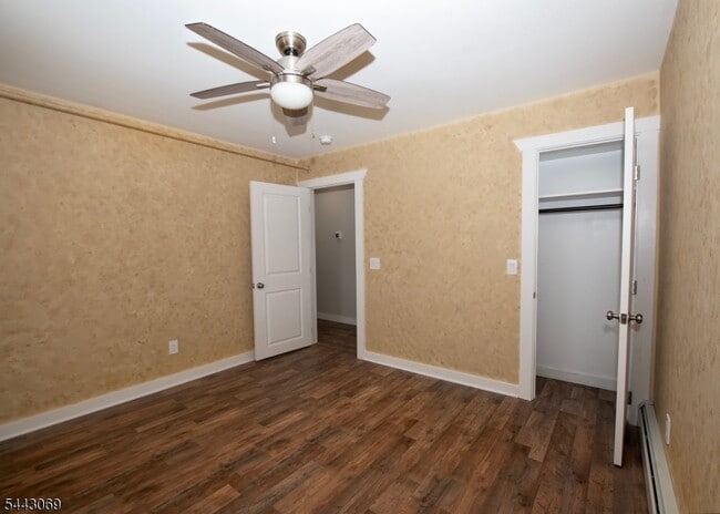 Building Photo - 6 Lakeview Terrace