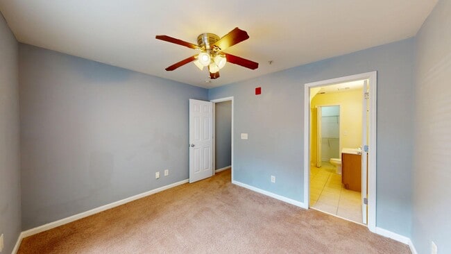 Building Photo - 2 bed/2 bath NoDa 2 story for lease