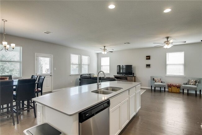 Building Photo - 1218 Falconer Wy