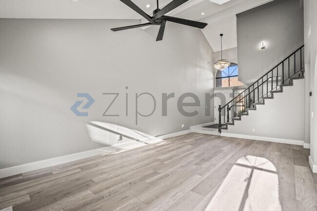 Building Photo - 16810 Picadilly Ln