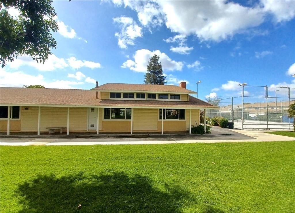 Building Photo - 11820 Gloxinia Ave