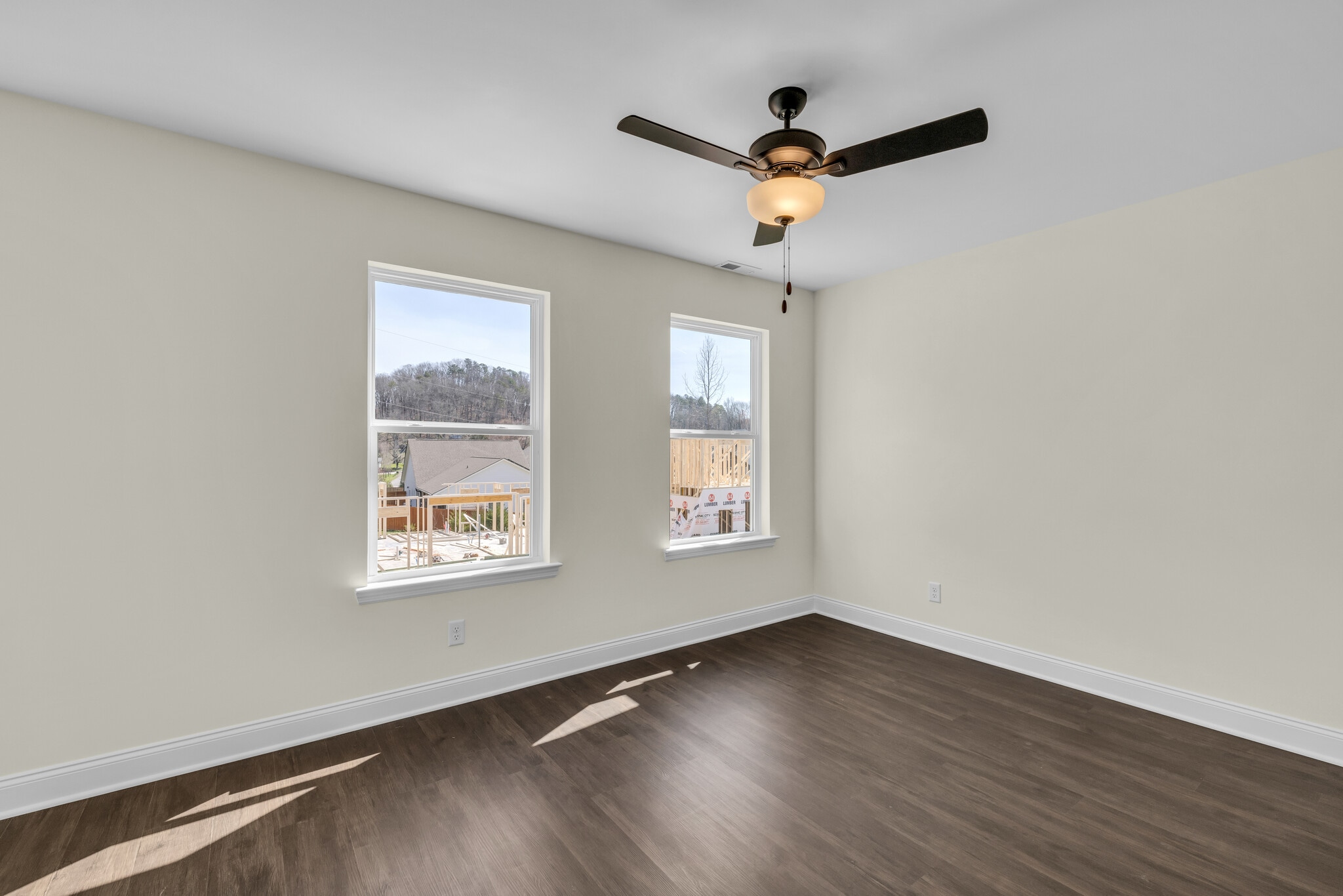 Building Photo - 5563 Stream Ln