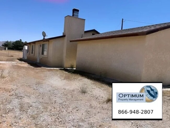 Building Photo - Charming 3-Bedroom, 2-Bath Back House with Private Drive & Garage – Apple Valley, CA