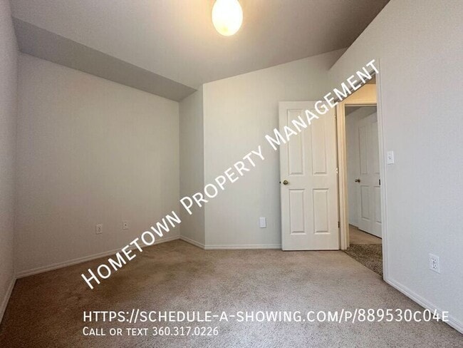 Building Photo - 3414 22nd Way NE