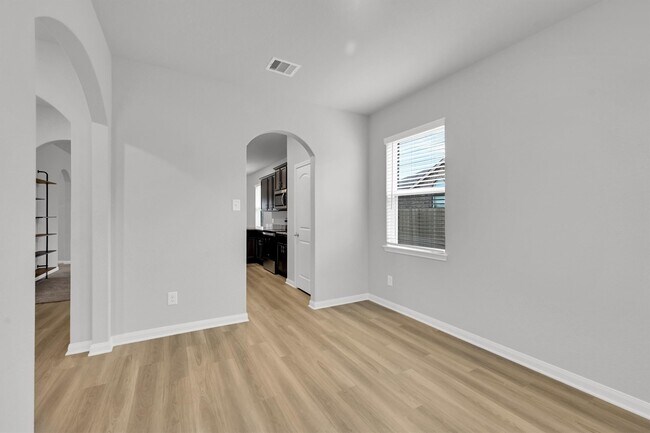 Building Photo - 22807 Gentle Shadow Dr