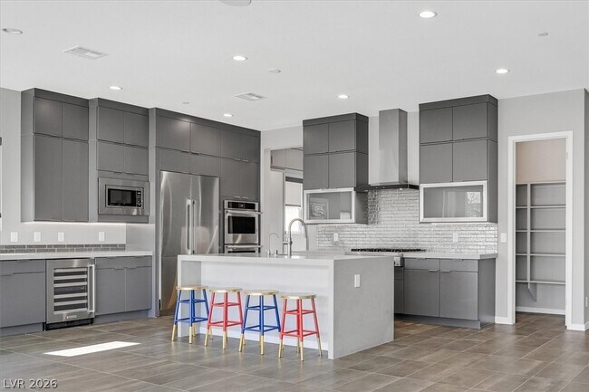 Building Photo - 3367 Stone View Ave