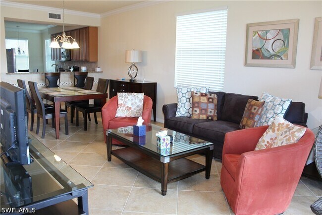 Building Photo - 9735 Acqua Ct