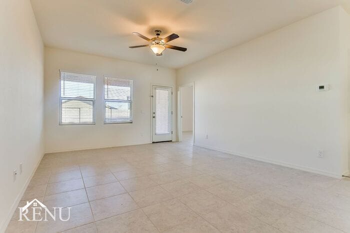 Building Photo - 18371 Conquistador Dr