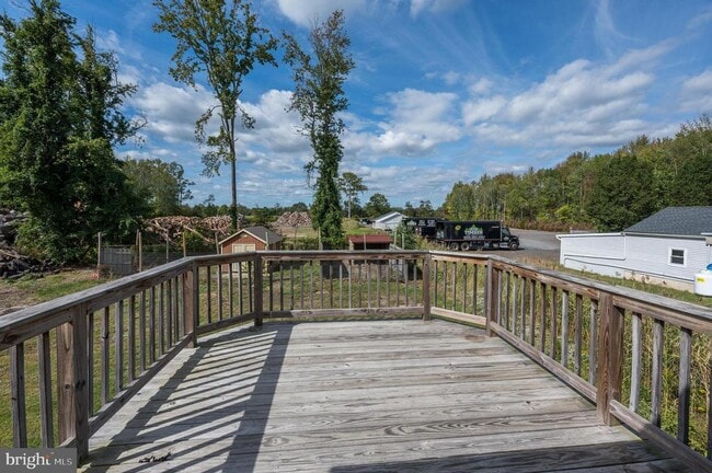 Building Photo - 1979 US-206