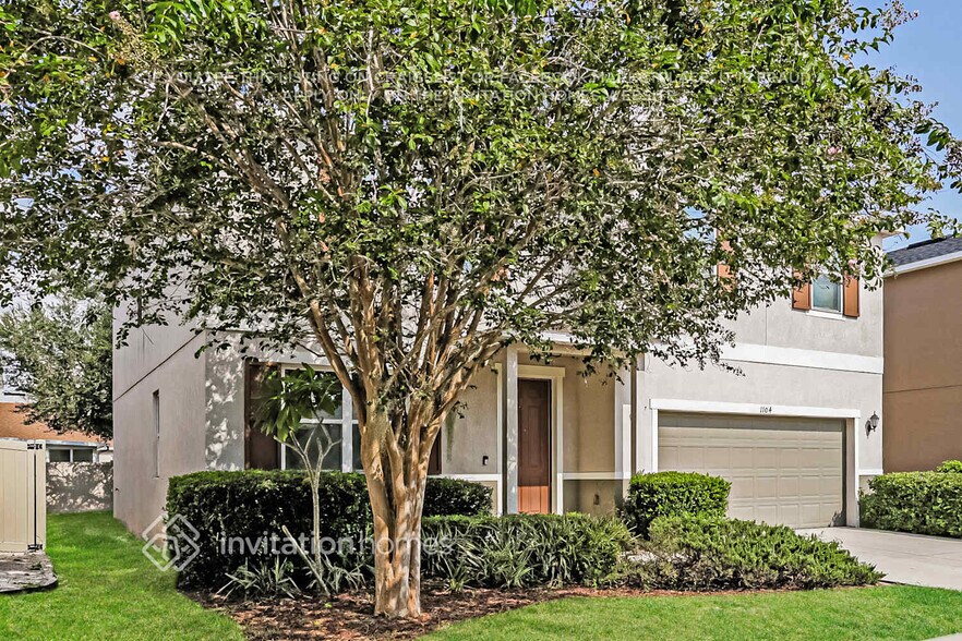 Building Photo - 1104 Lake Highview Ln