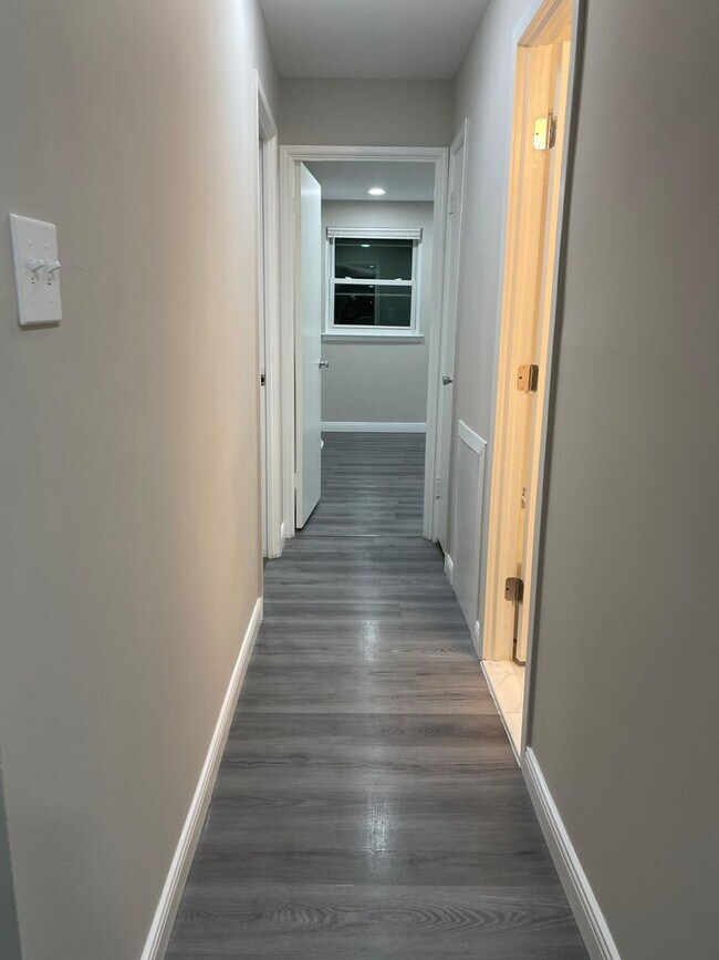 Building Photo - 12500 Knights Rd