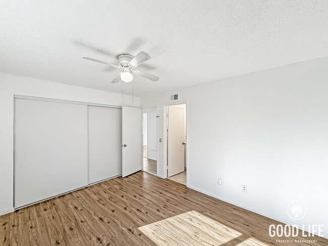 Building Photo - Beautiful 3Bd/2Ba Home With A 2 Car Garage Located In Mira Mesa!