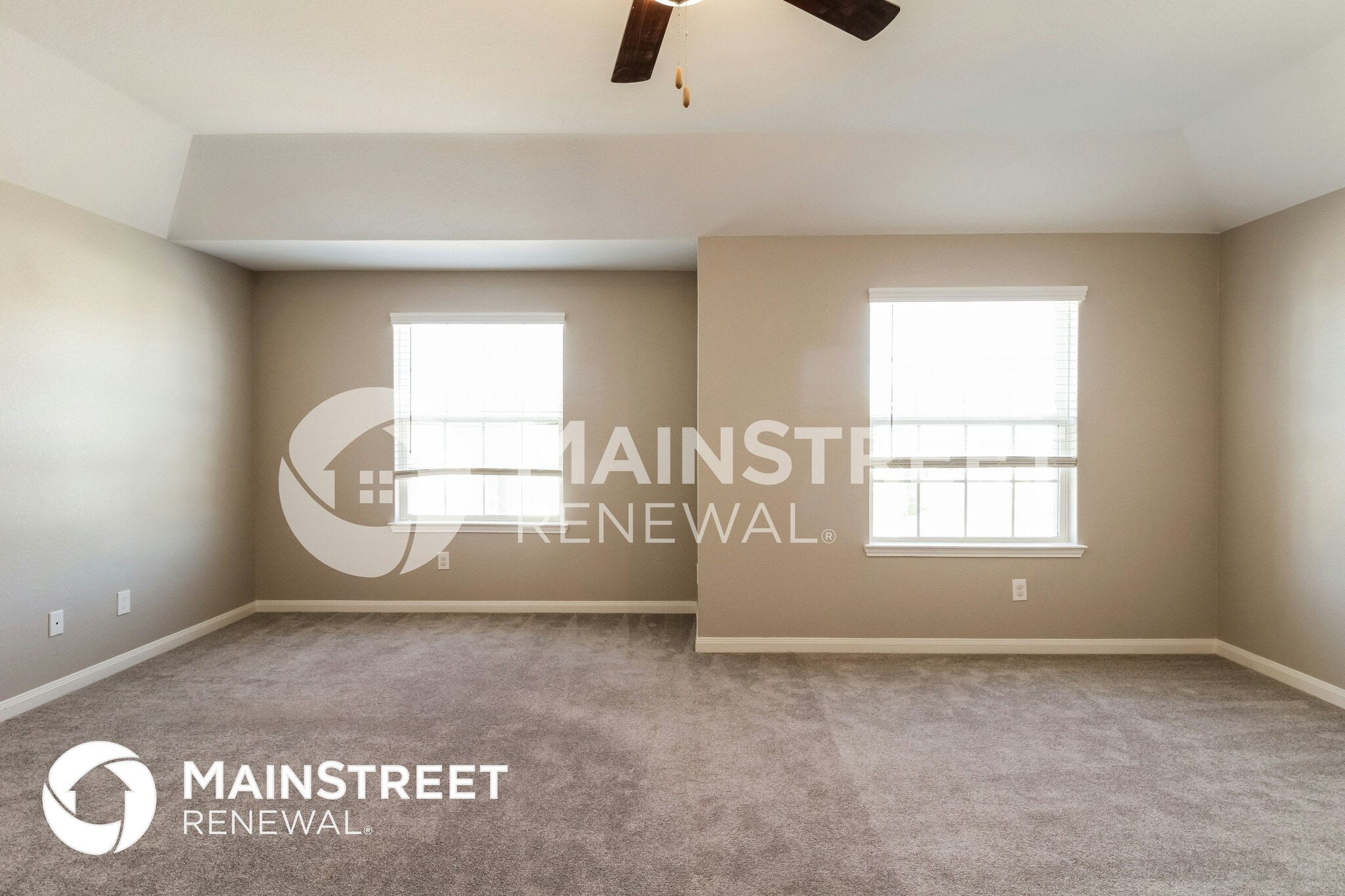 Building Photo - 23019 Bellini Dr