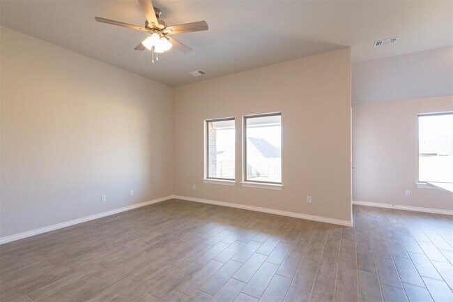 Building Photo - 8401 NW 162nd St