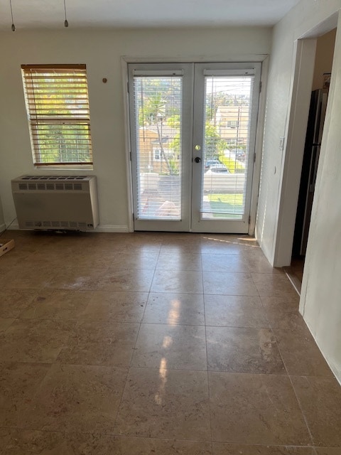 living room front door - 625 W Maple St