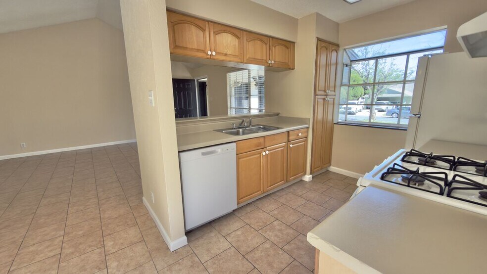 Building Photo - 10708 Lanshire Dr