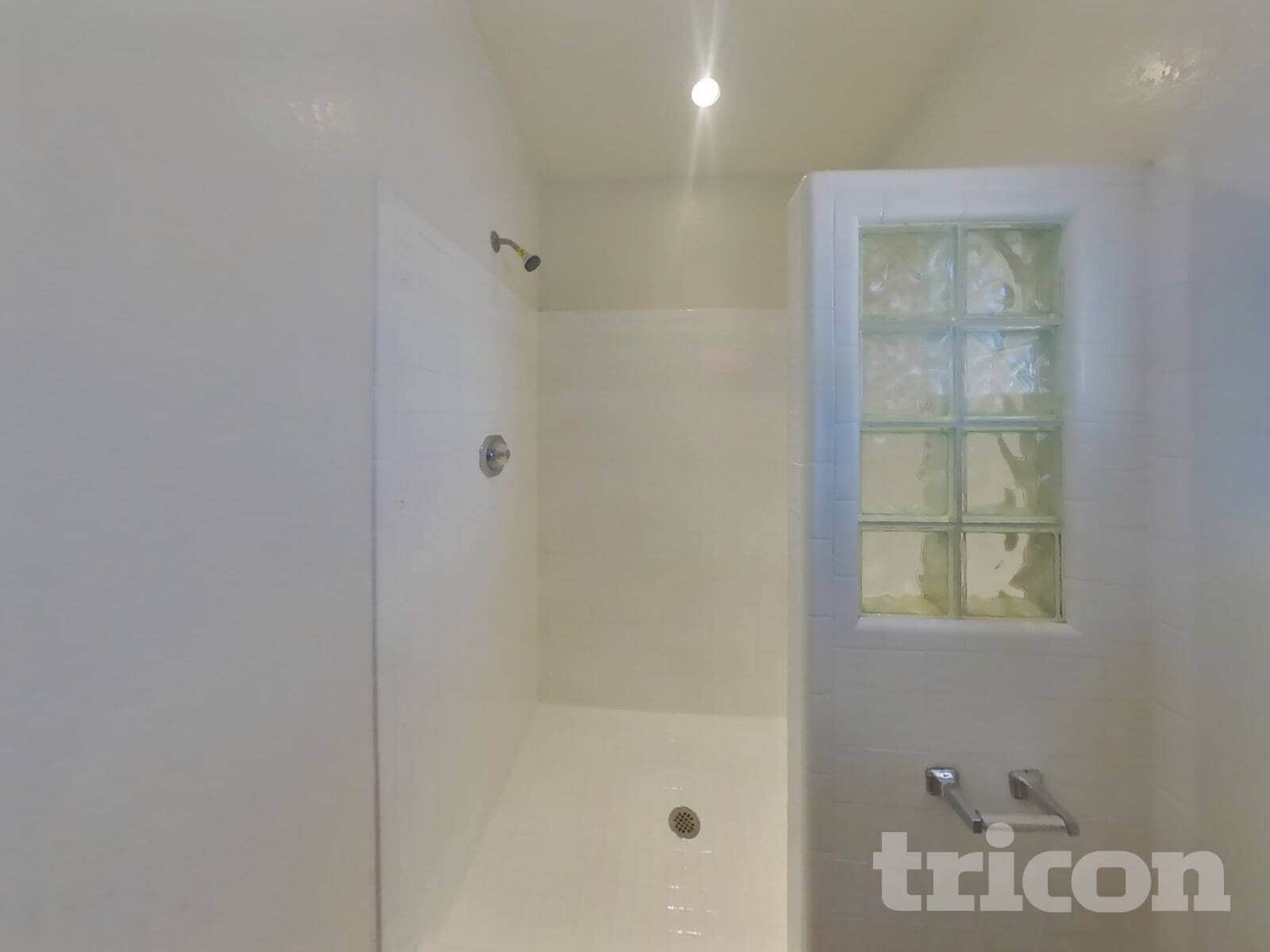 Building Photo - 6309 E Ivyglen St