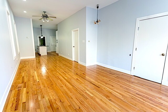 Building Photo - 2532 N Ashland Ave