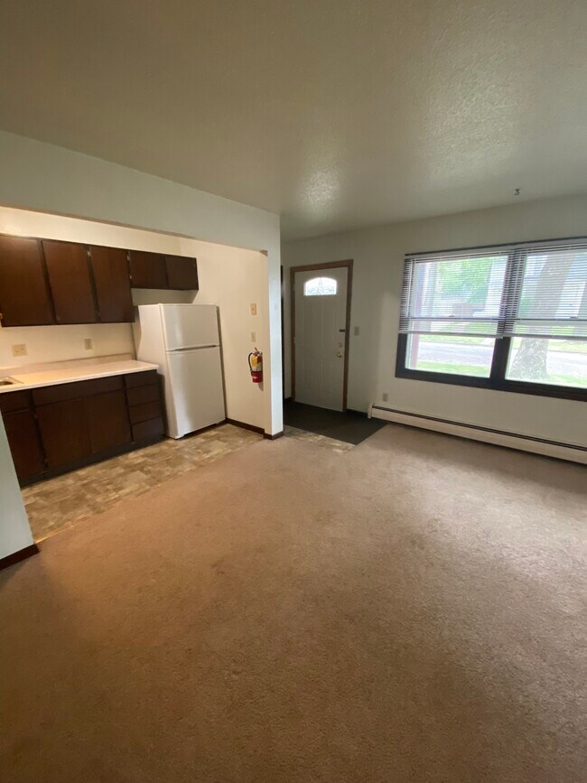 Building Photo - 429