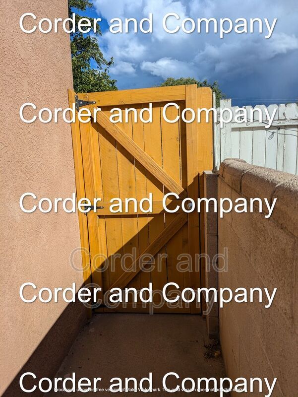 Building Photo - 211-1211 Adams St NE