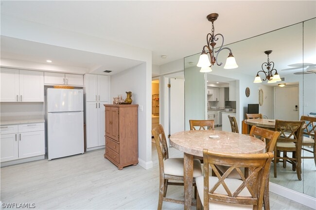 Building Photo - 3645 Boca Ciega Dr