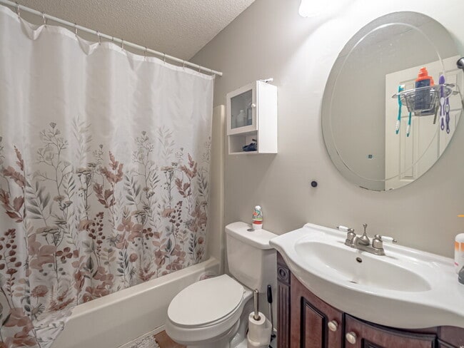 Building Photo - Available end of January.