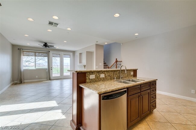 Building Photo - 13 Avenza Dr